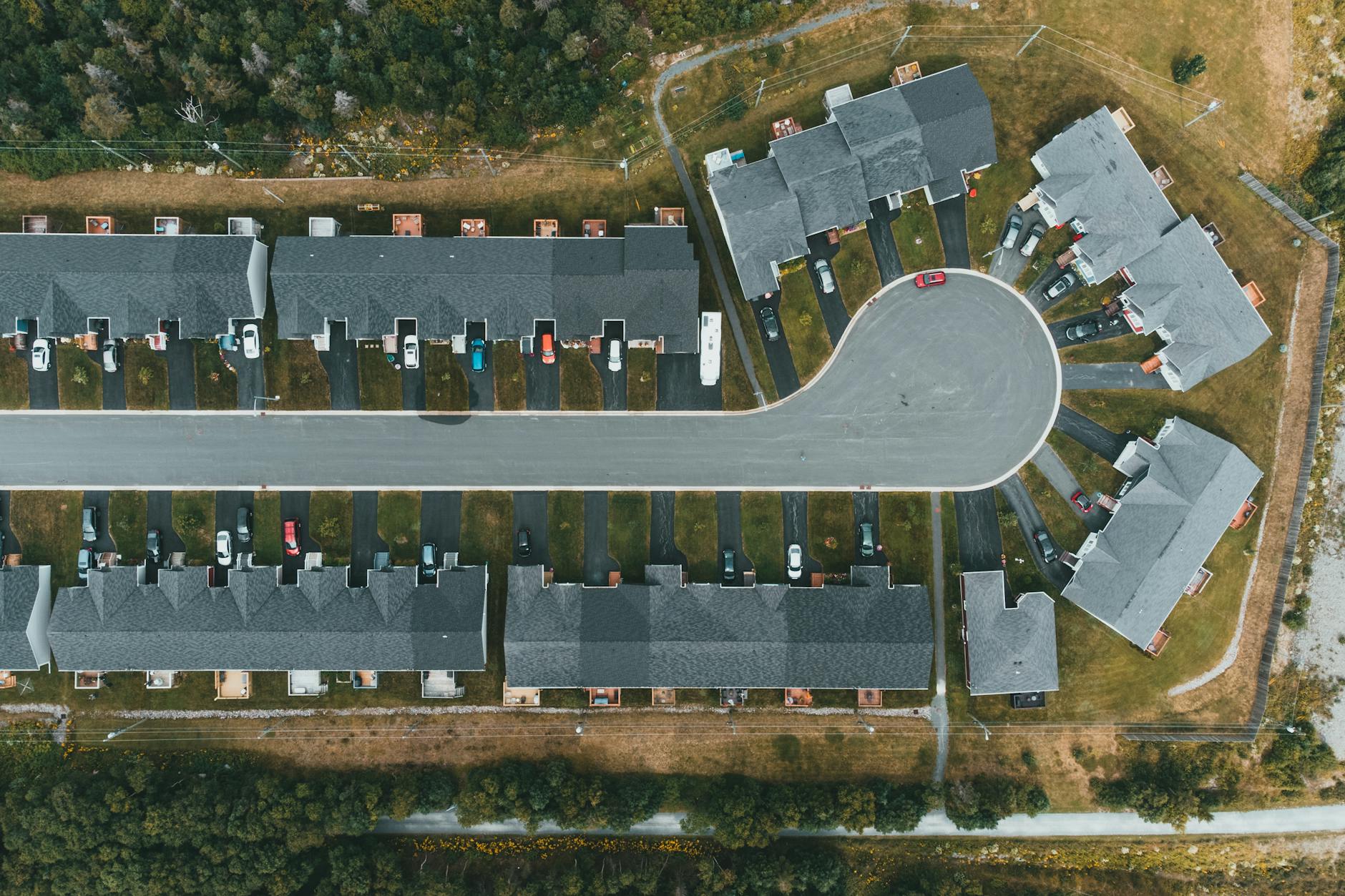 Stock aerial photo of a generic looking residential cul-de-sac from Pexels.com