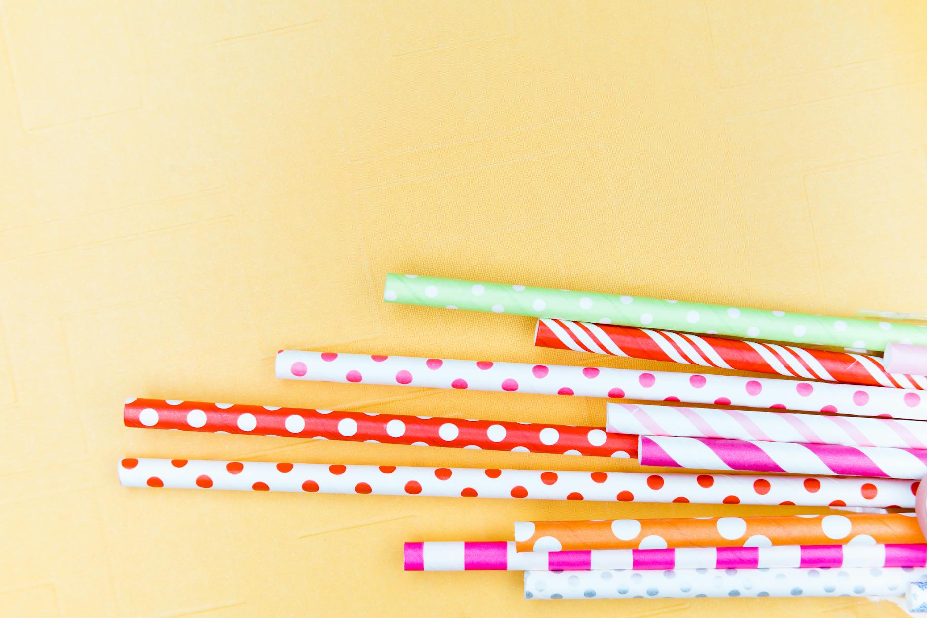 Stock photo of assorted colorful drinking straws from Pexel.com